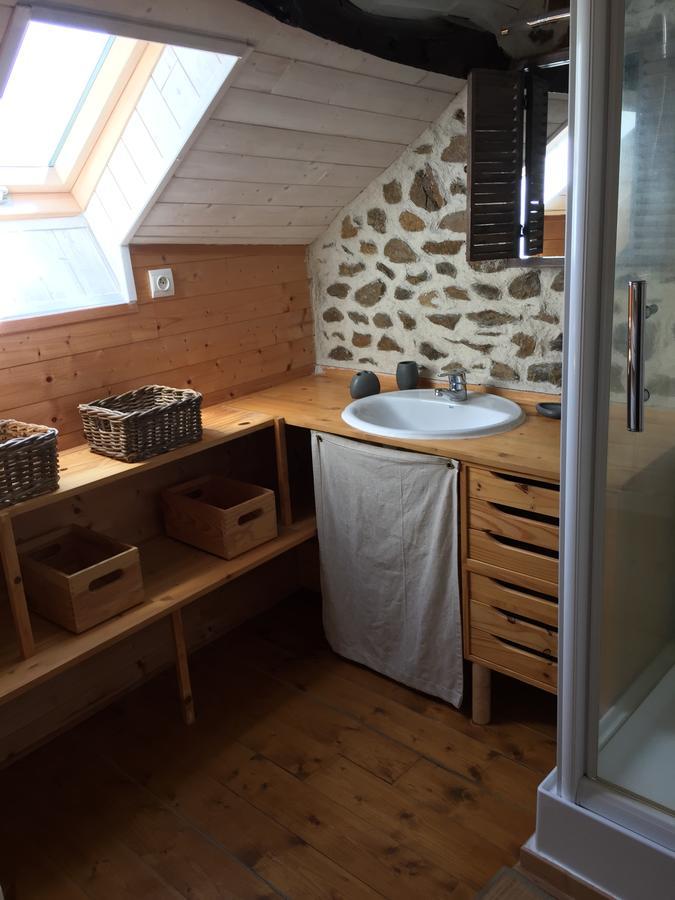 Gites Au Clos Du Lit Saint-Aaron Bagian luar foto