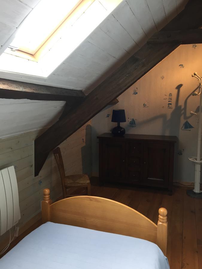 Gites Au Clos Du Lit Saint-Aaron Bagian luar foto
